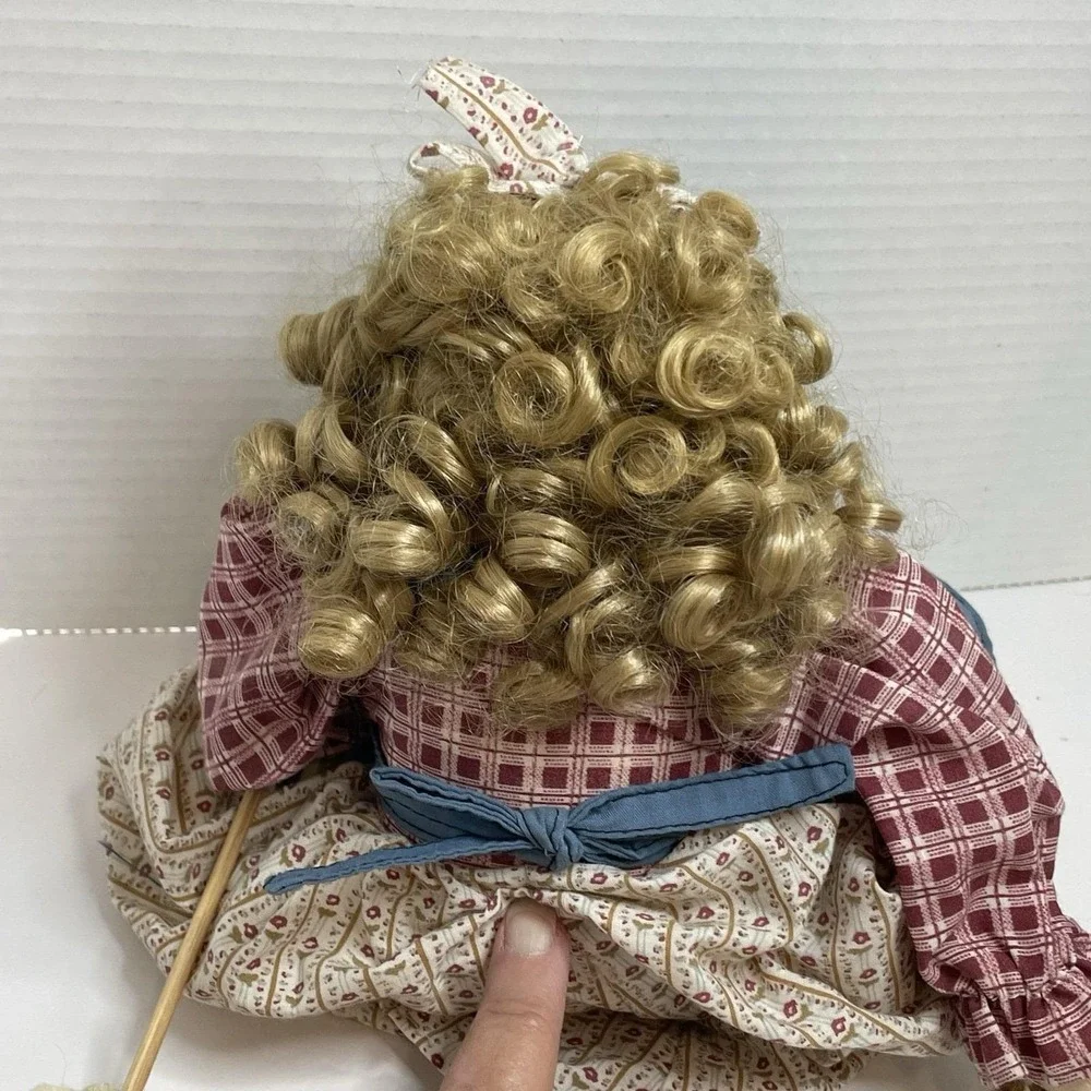 Vintage House of Lloyd 1997 Mom's Fix It Shop  Rag Doll - 18